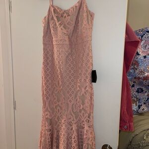 Lulus mermaid style lace dress